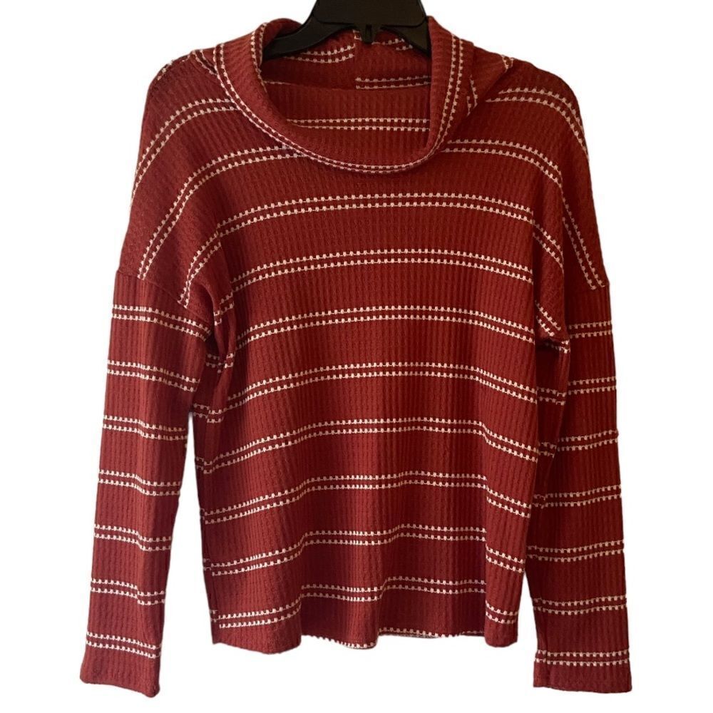 Smoke & Mirrors Top‎